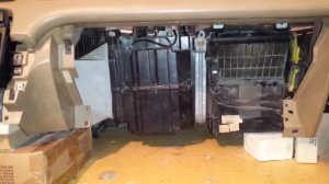 Как снять моторчик  печки Honda accord 5 Rover 600 620  Обзор печки