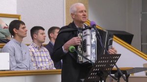 С первых дней счастливого мгновенья / Песня о маме