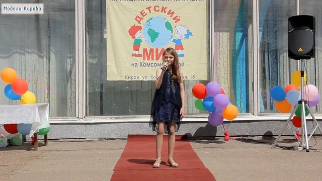 Анна Бояринцева "Кукушка". Модный показ в Детском мире. смотреть онлайн