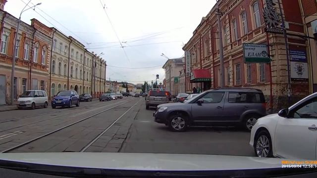 Выезд с прилегающей территории