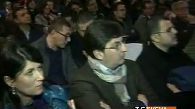 Raffaele Fitto fa tappa a Barletta: incontro con Giovanni Alfarano смотреть онлайн