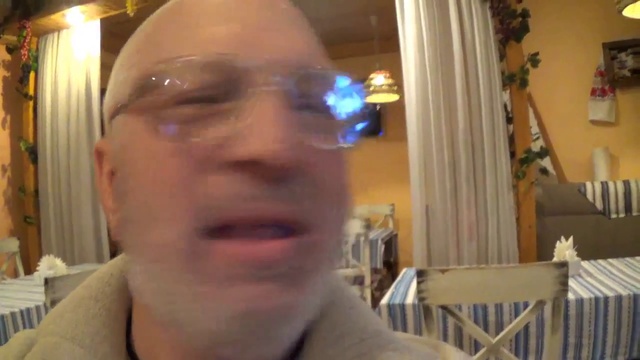 27.01.16 В украинском ресторане Севастополя отказываются кричать «Слава Украине!» смотреть онлайн