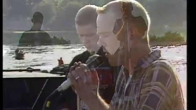 Bronski Beat - Smalltown Boy (live in Germany) смотреть онлайн