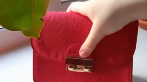 Что можно положить в маленькою сумку