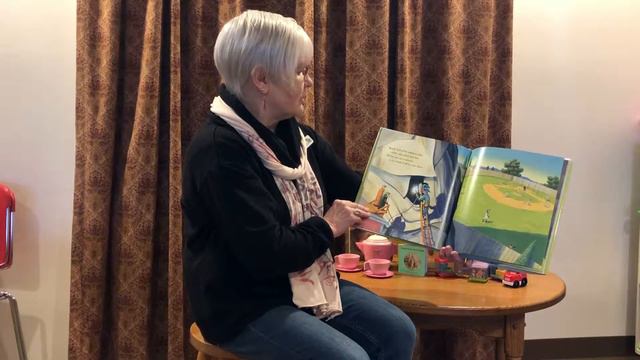 Story Time w/ Ms. Karen Episode 10 смотреть онлайн