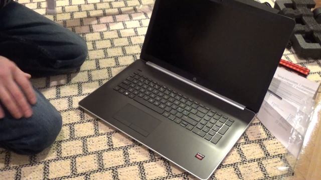Unboxing Laptop HP Notebook 17,3" (Finnish) смотреть онлайн