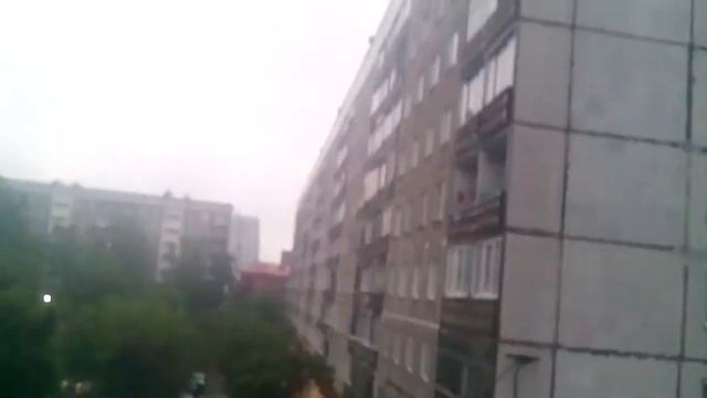 Ливень с грозой в Новосибирске. смотреть онлайн