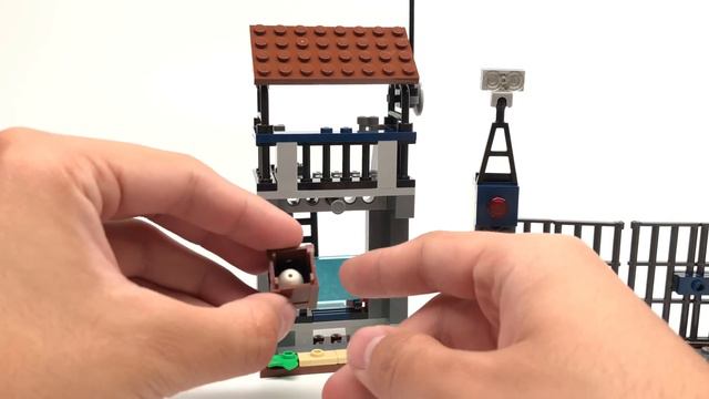 LEGO Jurassic World Dilophosaurus Outpost Attack review! 2018 set 75931! смотреть онлайн