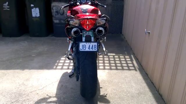 2010 HONDA VFR 800 vtec with DANMOTO mufflers смотреть онлайн