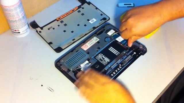 COMO CAMBIAR EL DISCO DURO DE UNA LAPTOP HP MINI 110: GizmoTij смотреть онлайн