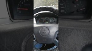 Митсубиси Лансер Цедиа падают обороты