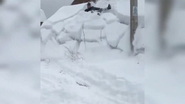 как быстро очистить снег с крыши смотреть онлайн