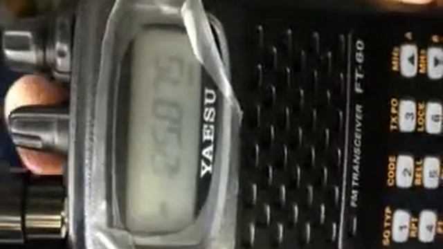 Yaesu FT-60R рознь Yaesu FT-60R смотреть онлайн