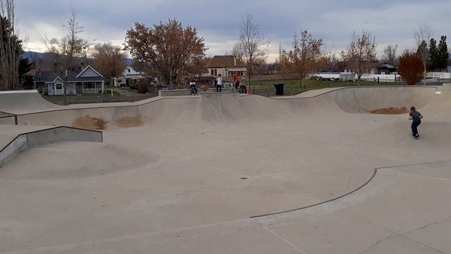 Todd lands it Logan Skate Park 11.14.2021 смотреть онлайн