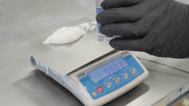 Универсальная эпоксидная шпатлевка Sea-Line NEW смотреть онлайн