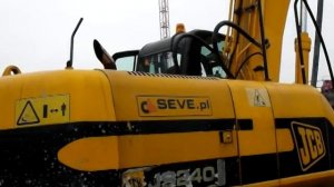 JCB JS 240