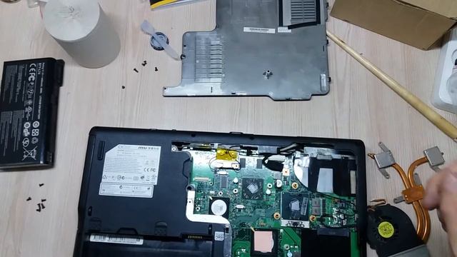 КАК РАЗОБРАТЬ НОУТБУК MSI MS 1682\КАК ПОЧИСТИТЬ НОУТБУК MSI MS 1682\КАК ЗАМЕНИТЬ ТЕРМОПАСТУ MS 1682 смотреть онлайн