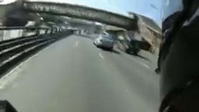 Бло на мото: Обзор Bajaj Pulsar 200 NS в городе (часть 2) смотреть онлайн