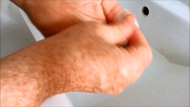Scale model basics: How to remove superglue from your fingers смотреть онлайн