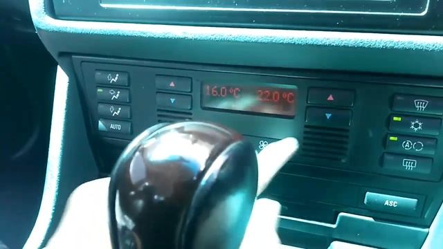 Kupas BMW 528i [E39] A/T (1997)