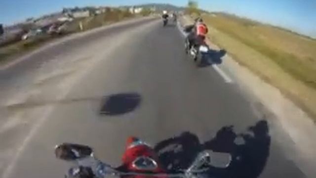 Java vs Ducati.mpg смотреть онлайн