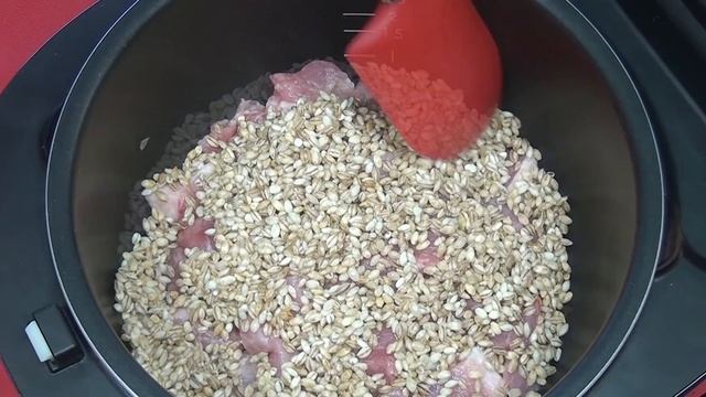 Индукционная мультиварка. Перловая каша с мясом в REDMOND IH300 смотреть онлайн
