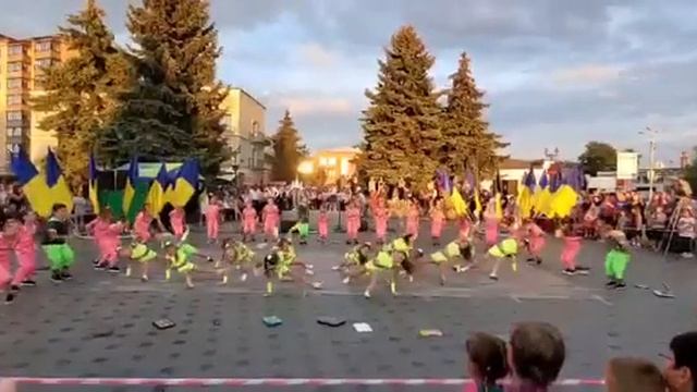 Образцовый ансамбль современного танца «Сенсация»- "Современные дети" смотреть онлайн
