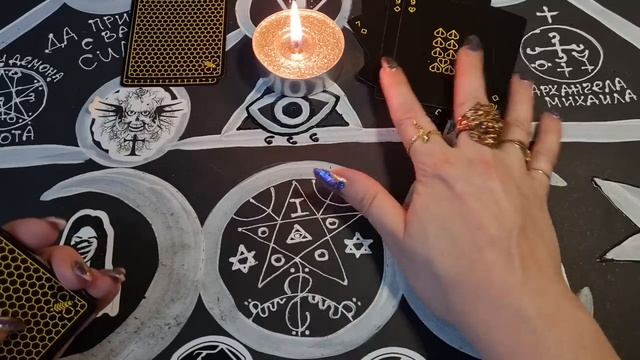 РАСКЛАД НА КАРТАХ. НАВОДИМ ТОСКУ ПО ВАМ И СМОТРИМ. АСМР смотреть онлайн