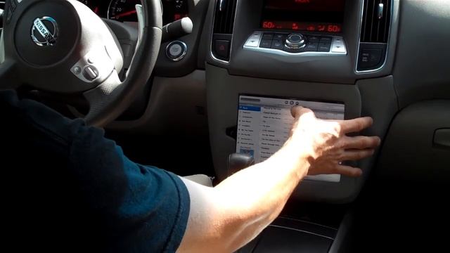 Ultra Audioworks iPad 2 Install 2009 Nissan Maxima смотреть онлайн