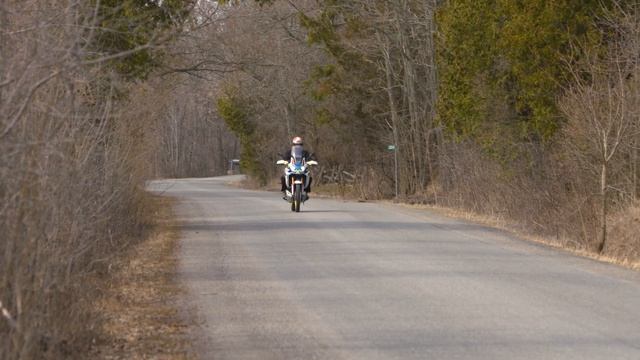 Honda Africa Twin Road Test смотреть онлайн