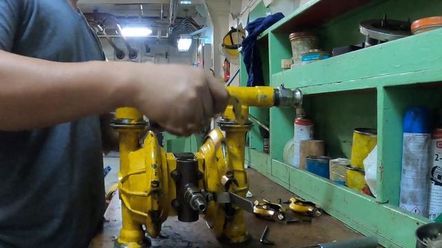 Welden Pump/Pneumatic Air Driven Pump Assemble and Dis-assemble смотреть онлайн