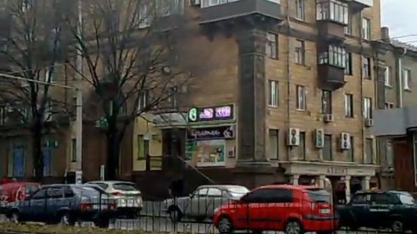 У подземного перехода ул.Сталеваров в Запорожье(09112011)