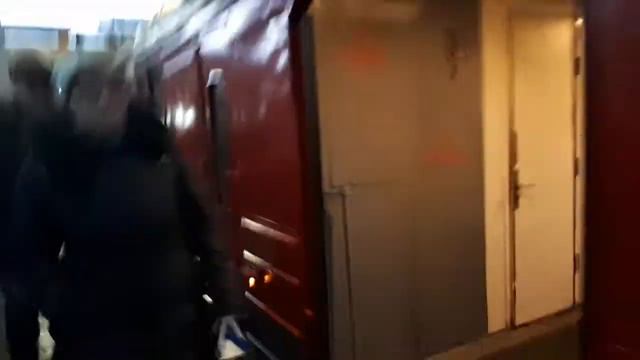 [РЖД] [ЦППК] "Бизнес класс по цене общего". Мини-обзор салона вагона №10 электропоезда ЭД4М-0020. смотреть онлайн