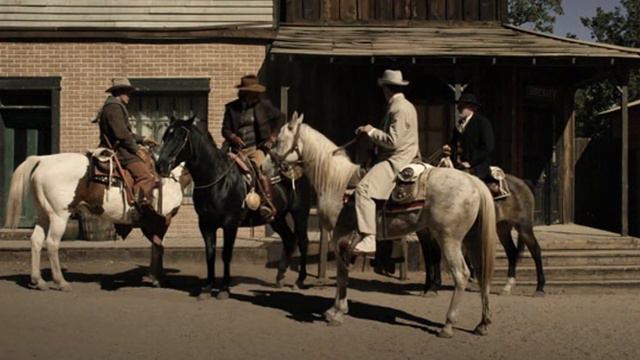 Попали в логово к людоедам смотреть онлайн