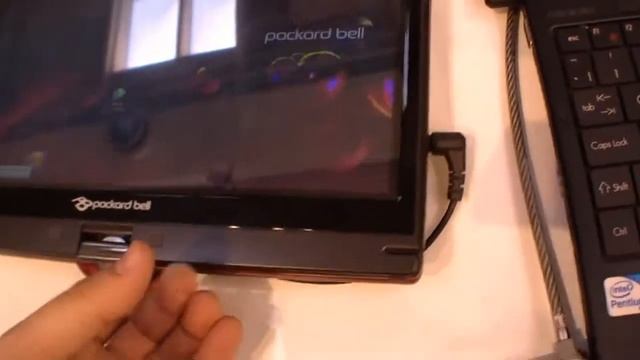 Packard Bell Butterfly Touch (1820PT) English Hands On At Cebit 2010