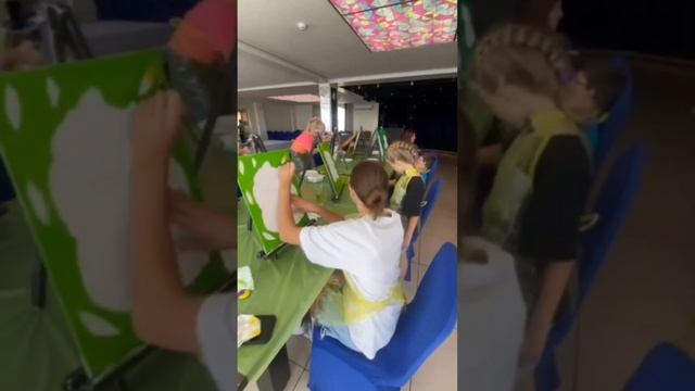 Арт - студия " Рисуй на кураже" смотреть онлайн