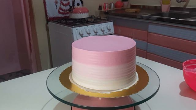 Bolo Feminino | Chantilly Rosa | Degrade | 1 Kg | Leite Ninho | Redondo | Espátula De Textura.