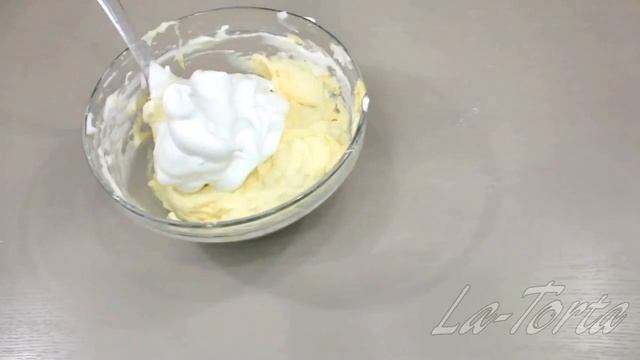 КЕЙК-ПОПСЫ. CAKE POPS. ВЫПЕКАЕМ В СИЛИКОНОВОЙ ФОРМЕ смотреть онлайн