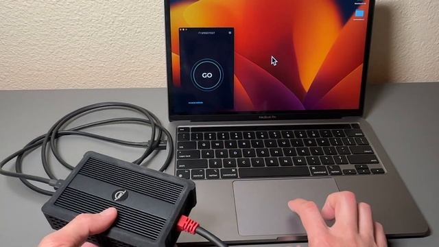 What is an ACTIVE Thunderbolt 4 Cable? Is it worth it? смотреть онлайн