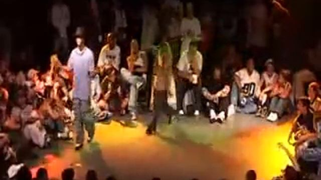 Salah VS Blade - Popping Battle - Semi Final of IBE 2005 смотреть онлайн
