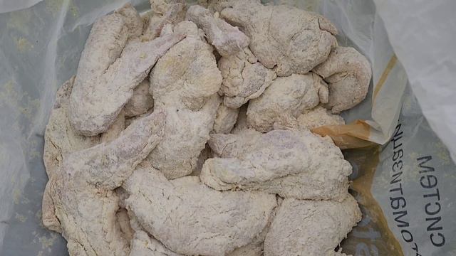 Куриные крылышки в кляре смотреть онлайн