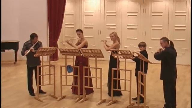 Sade Flute Quartet - Concerto for flute quintet, Allegro смотреть онлайн