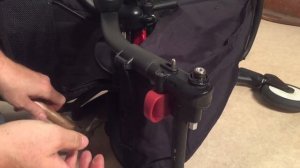 Babyzen Yoyo Rear Wheel Replacement: How to Remove Rusted / Stuck Ball Bearings