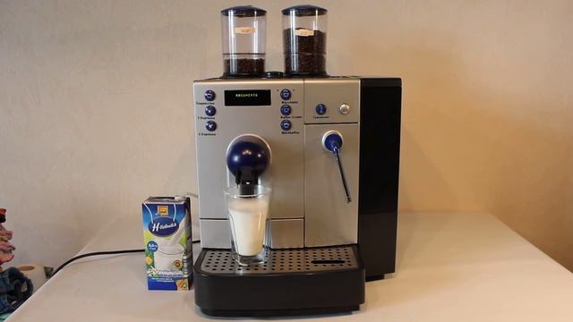 Zubereitung Latte Macchiato mit der Franke Bremer Saphira смотреть онлайн