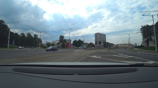 Урок № 33 5 Разворот и поворот налево через трамвайные пути. Как правильно выполнить развор.mp4 смотреть онлайн