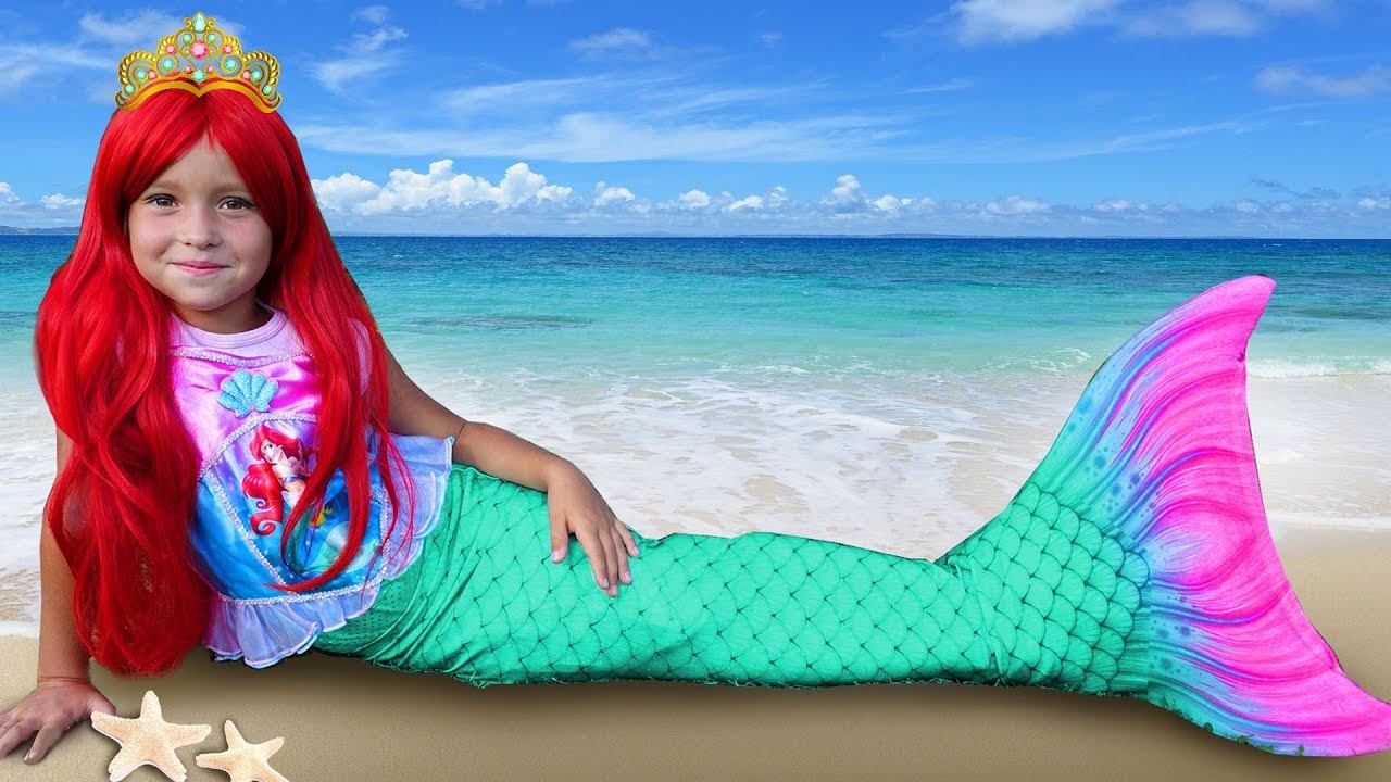 София превратилась в Русалочку Ариэль, наряжается и делает макияж смотреть онлайн