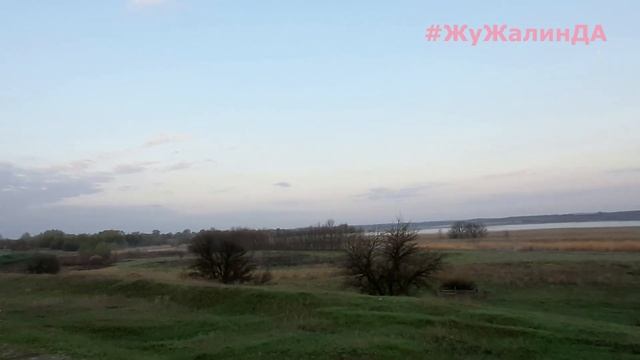 КРАСИВОЕ УТРО В ДЕРЕВНЕ. В 5 часов утра я стояла на дороге и слушала ЗВУКИ ДЕРЕВНИ. ВЛОГ. смотреть онлайн