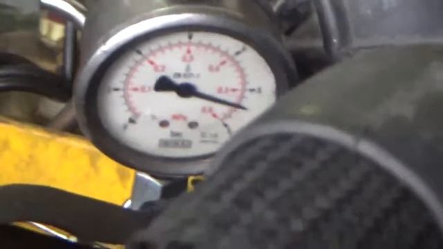 Проверка давления масла в двигателе D4CB 2467188 Starex CRDI 145 л.с смотреть онлайн