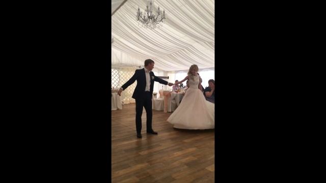 Танец молодых смотреть онлайн