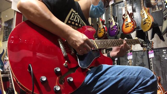 EPIPHONE ES 335 CHERRY electric guitar смотреть онлайн
